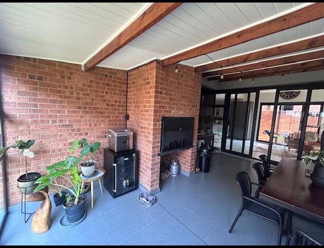 3 BEDROOM HOUSE FOR SALE IN SIX FOUNTAINS RESIDENTIAL ESTATE